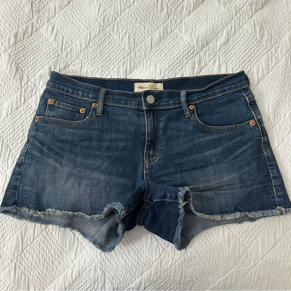 Gap 3” Dark Wash Jean Shorts